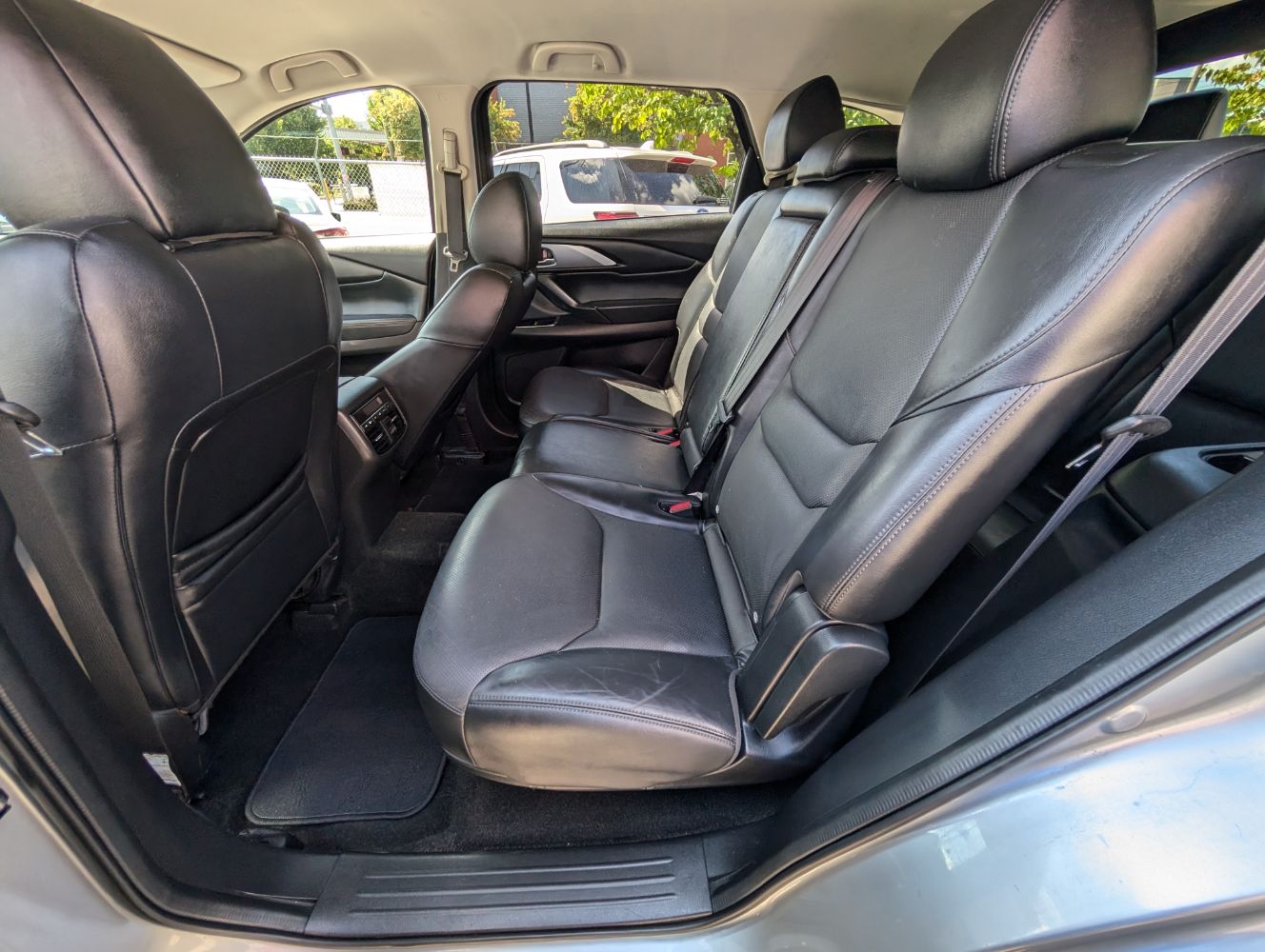 2018 Mazda CX-9 Touring photo 16