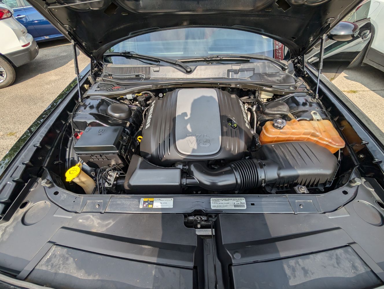 2014 Dodge Challenger R/T photo 5