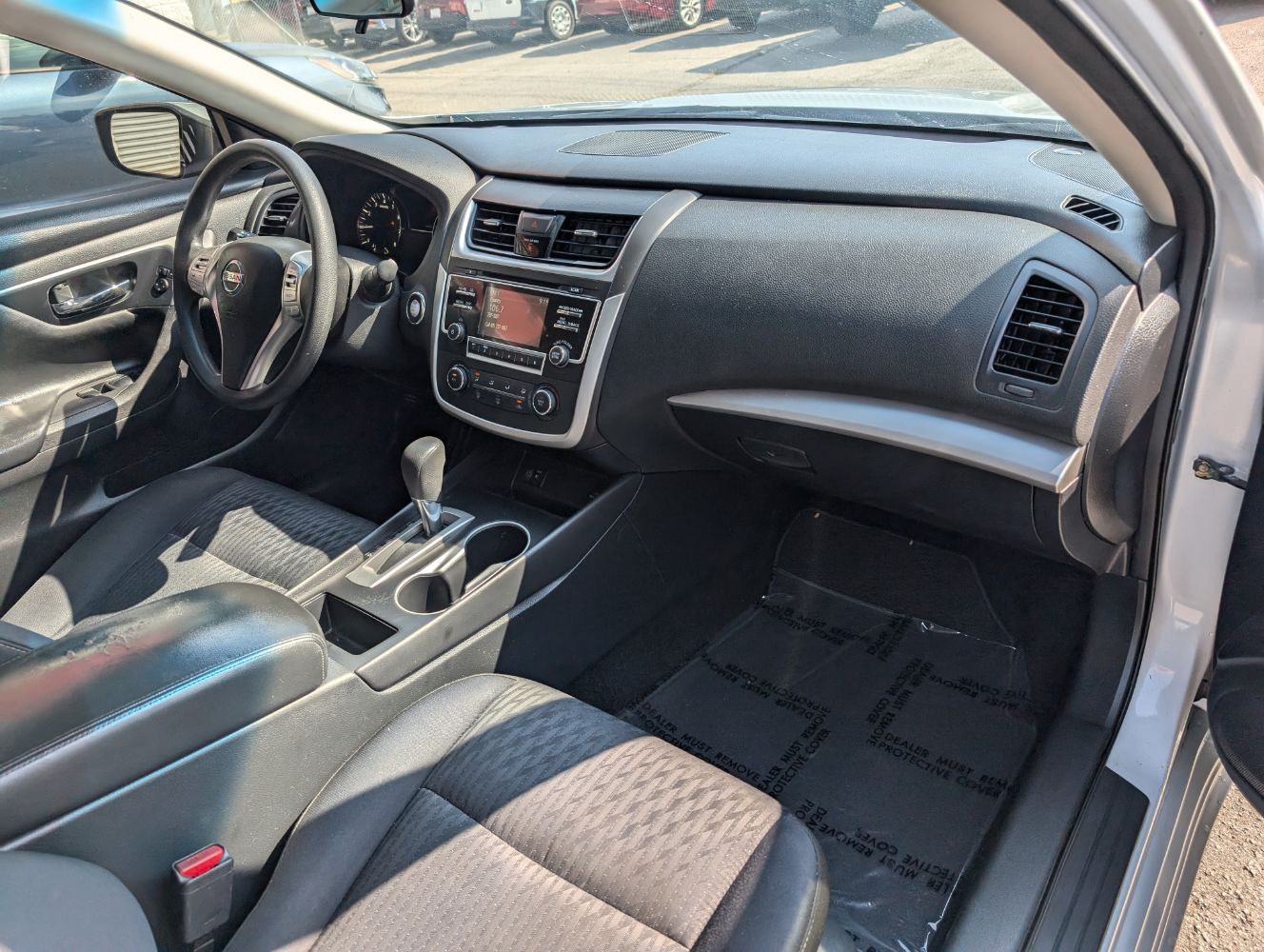 2017 Nissan Altima 2.5 S photo 12