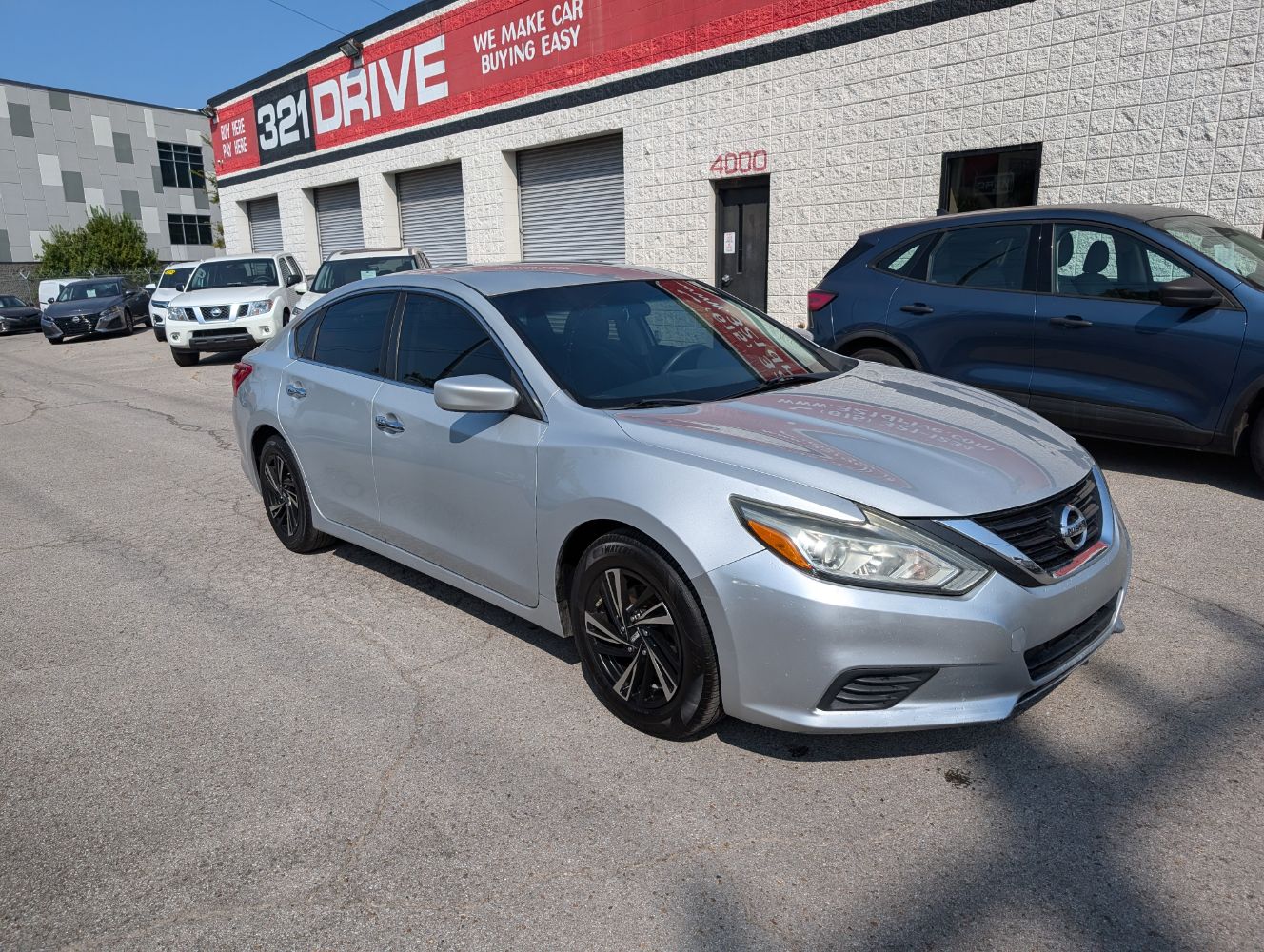2017 Nissan Altima 2.5 S photo 3