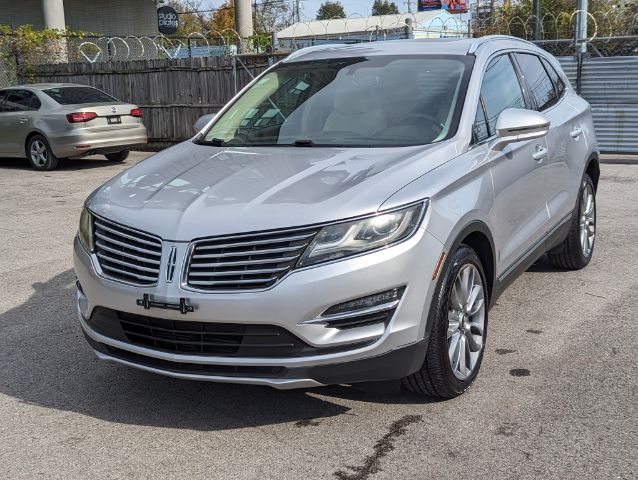 Lincoln MKC's photo