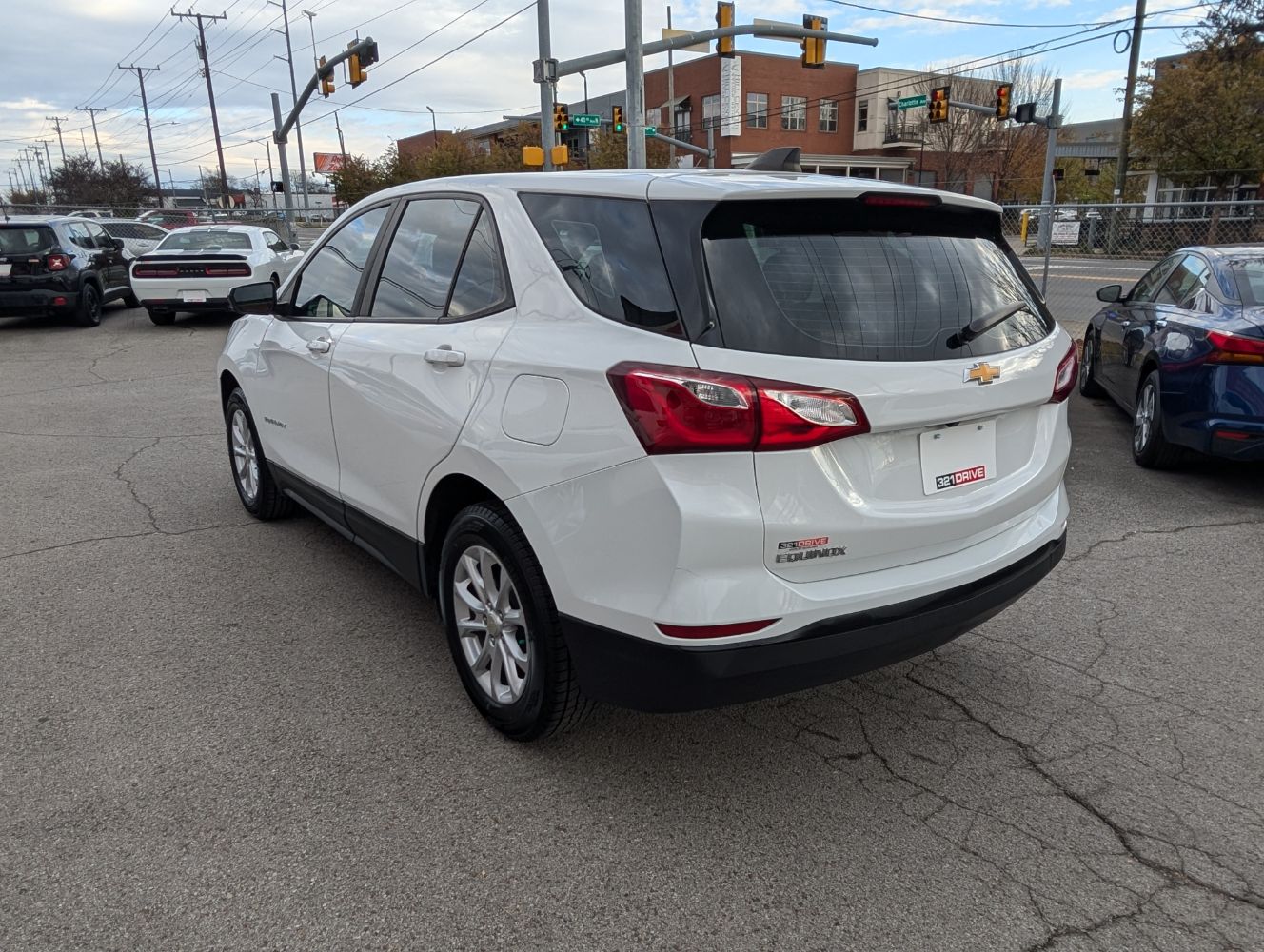 2020 Chevrolet Equinox LS photo 8