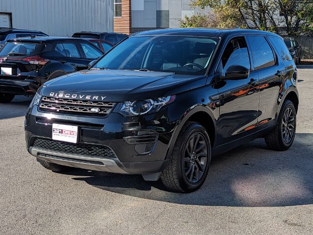 Land Rover Discovery Sport's photo