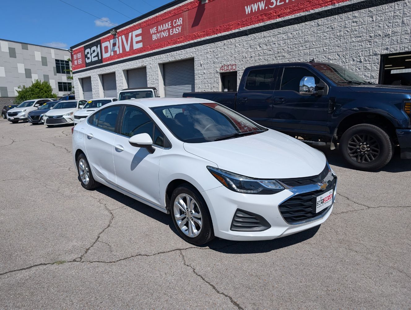2019 Chevrolet Cruze 1LT Auto's photo