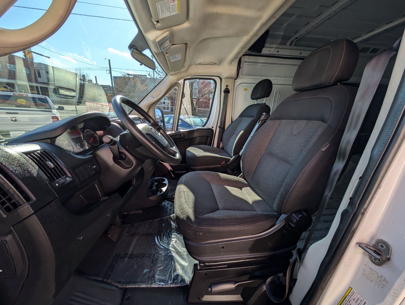 2019 RAM ProMaster Cargo Van Base photo 15