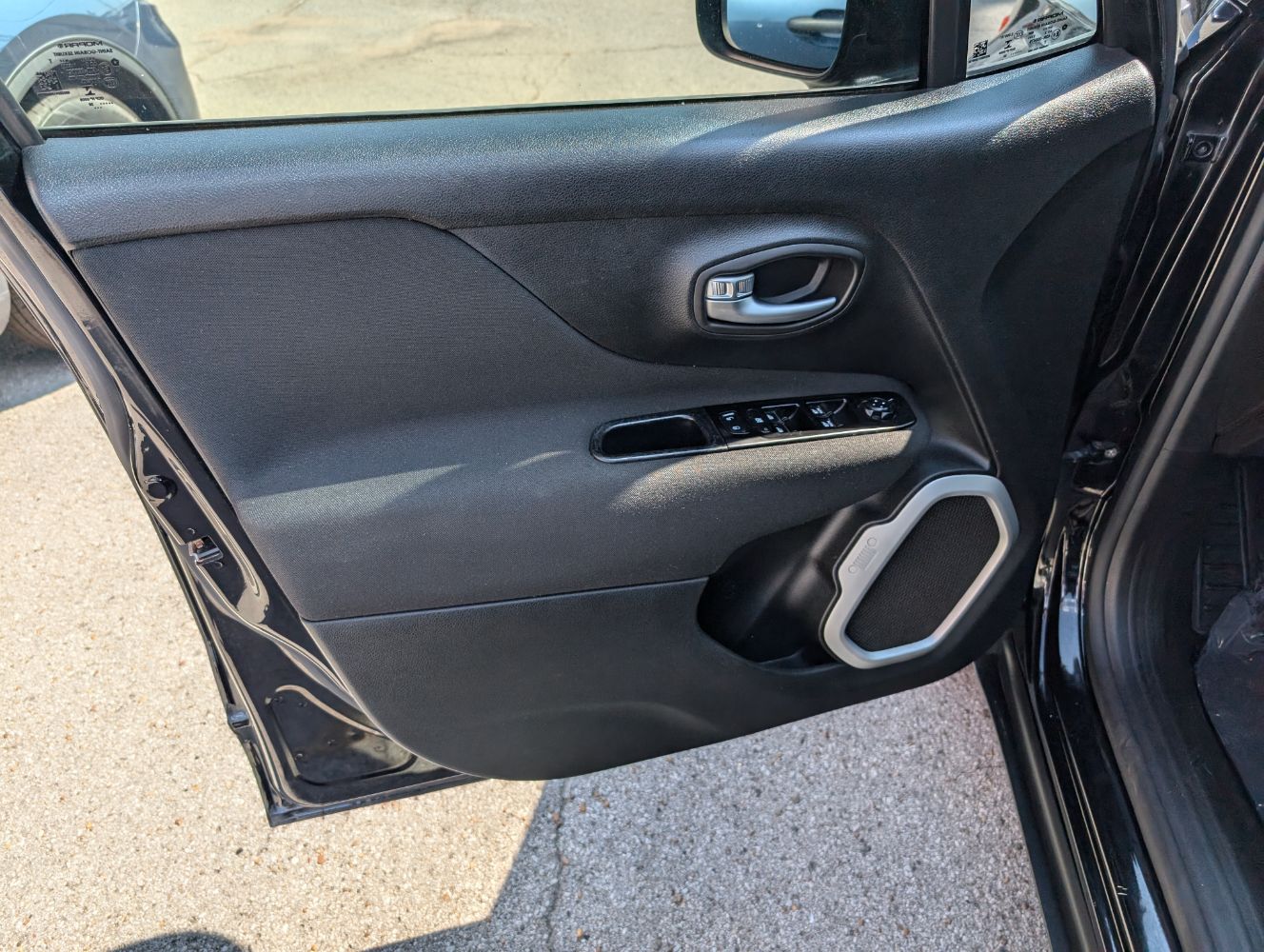 2020 Jeep Renegade Sport photo 10