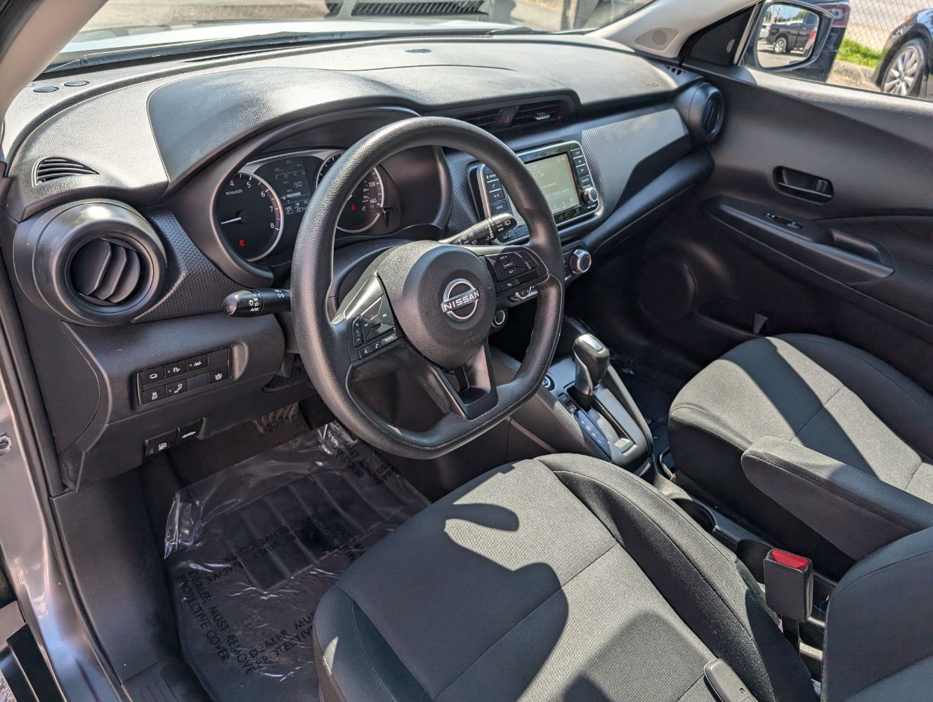 2023 Nissan Kicks S photo 11