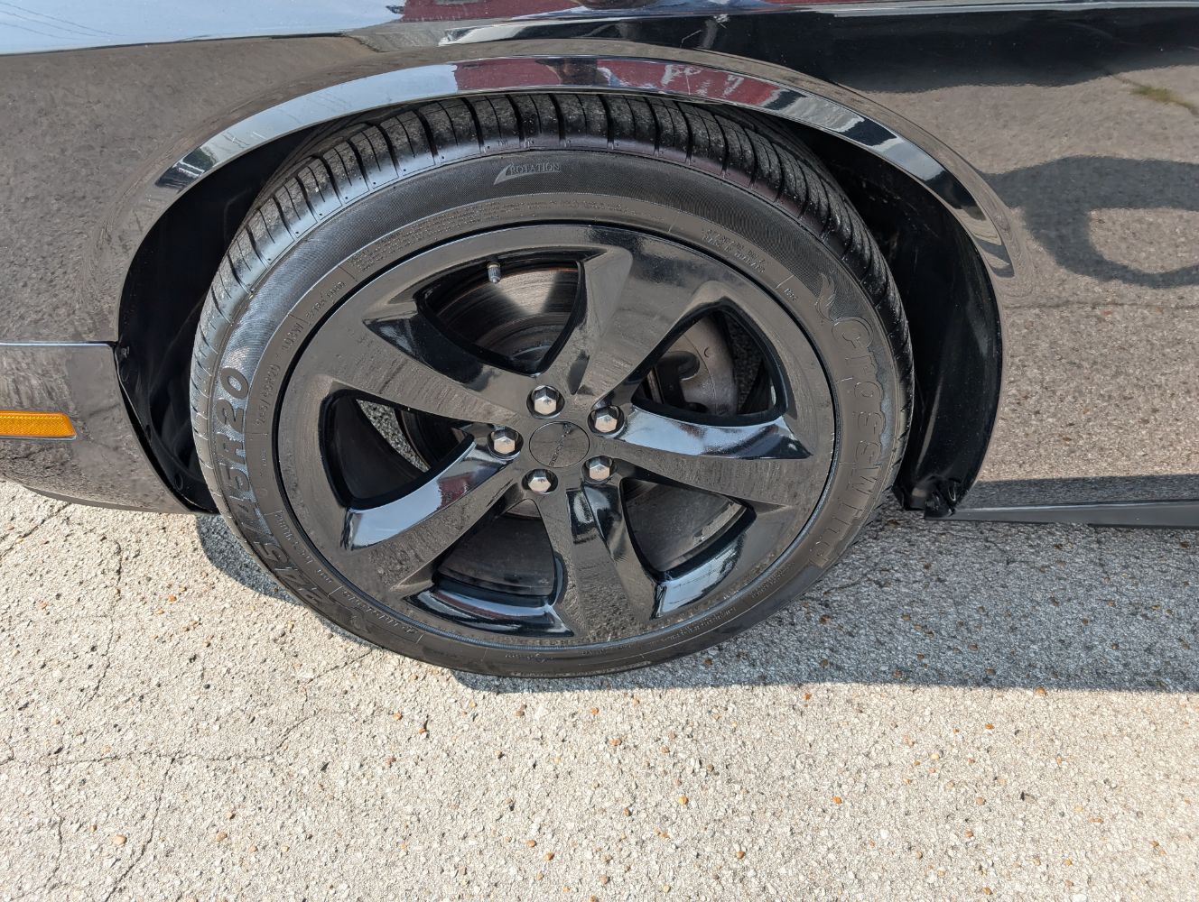 2014 Dodge Challenger R/T photo 16