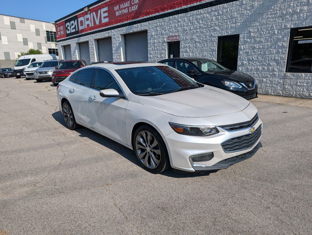 2016 Chevrolet Malibu LTZ photo 3