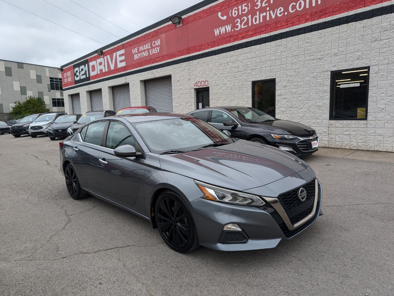 2020 Nissan Altima SR