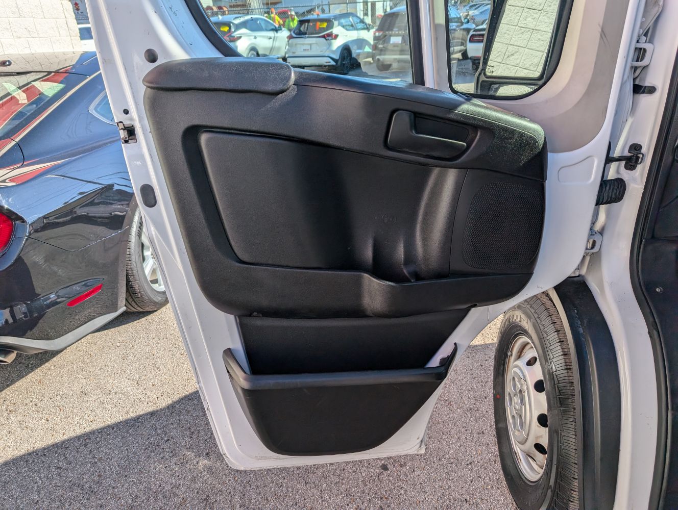 2019 RAM ProMaster Cargo Van Base photo 11