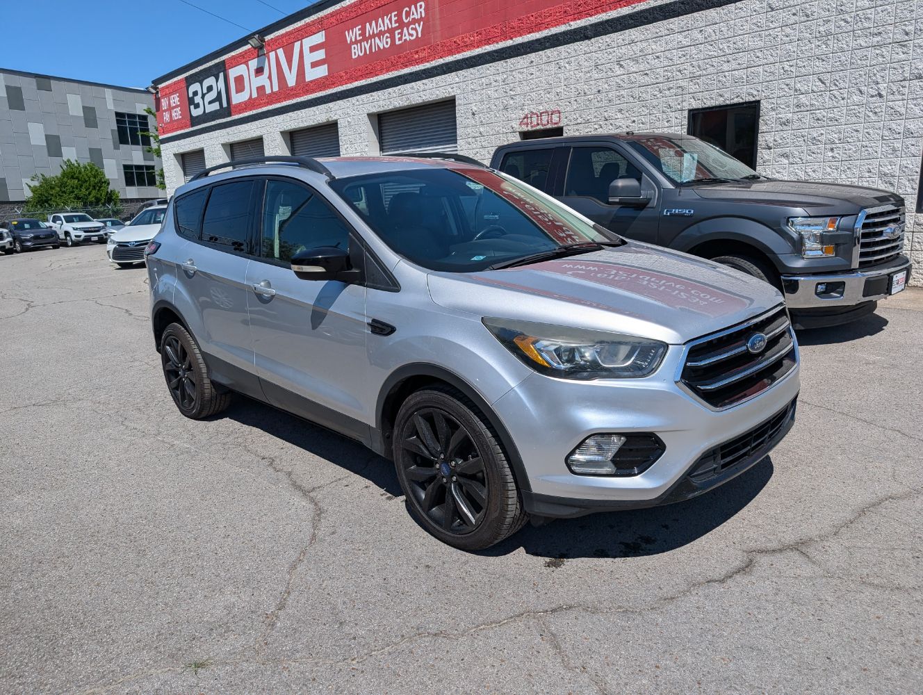 2017 Ford Escape Titanium's photo