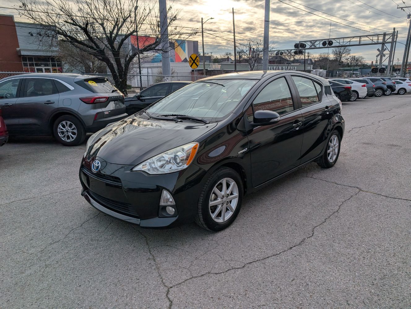 2014 Toyota Prius c Three's photo