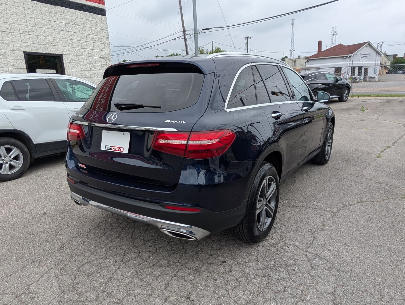 2019 Mercedes Benz GLC 300 4MATIC photo 5