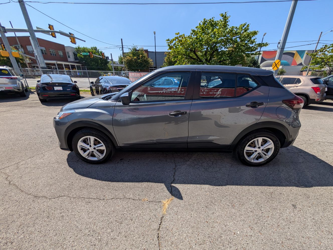2023 Nissan Kicks S photo 8