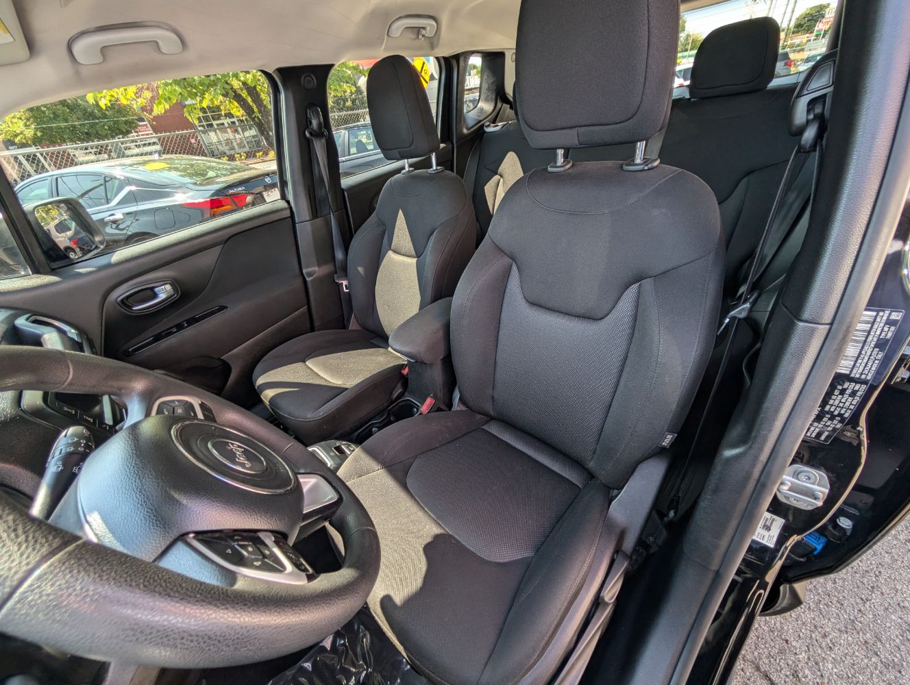 2020 Jeep Renegade Sport photo 15