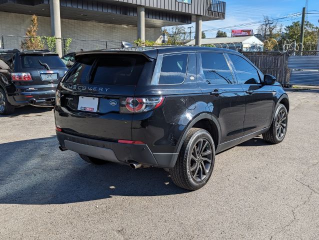 2019 Land Rover Discovery Sport SE photo 6