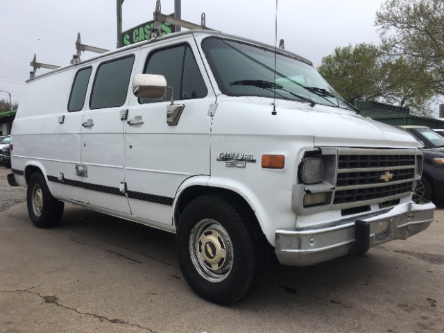 AutoBoing - AUTO EXPRESS (1995 Chevrolet G-Series Van)