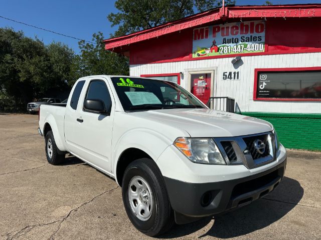 2016 Nissan Frontier S's photo