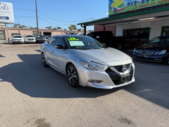 2016 Nissan Maxima SL's photo