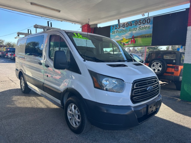 2016 Ford Transit Base's photo