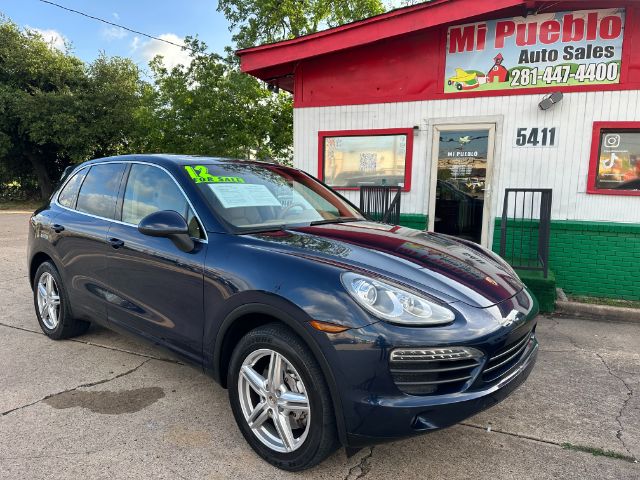 2012 Porsche Cayenne S's photo