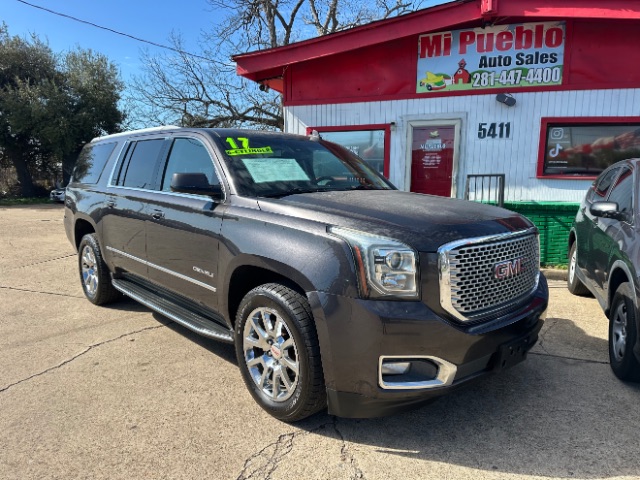 2017 GMC Yukon Denali's photo