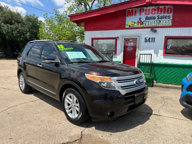 2013 Ford Explorer XLT's photo