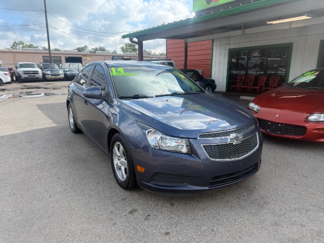 2014 Chevrolet Cruze 1LT's photo
